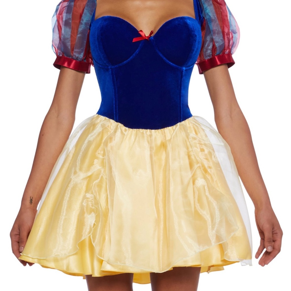 Dolls Kill Trickz N’ Treat Snow White Costume - Picture 6 of 10